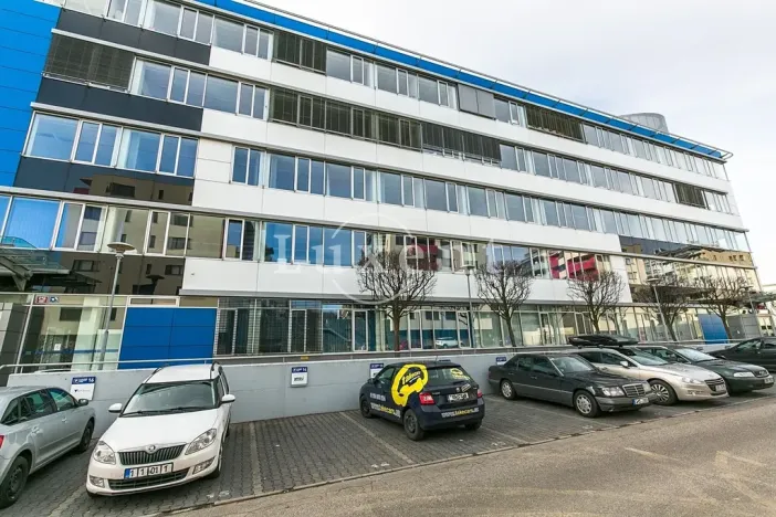 Pronájem kanceláře, Praha - Jinonice, Pekařská, 393 m2