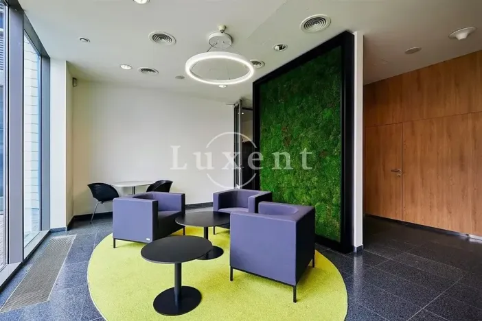 Pronájem kanceláře, Praha, Radlická, 1045 m2