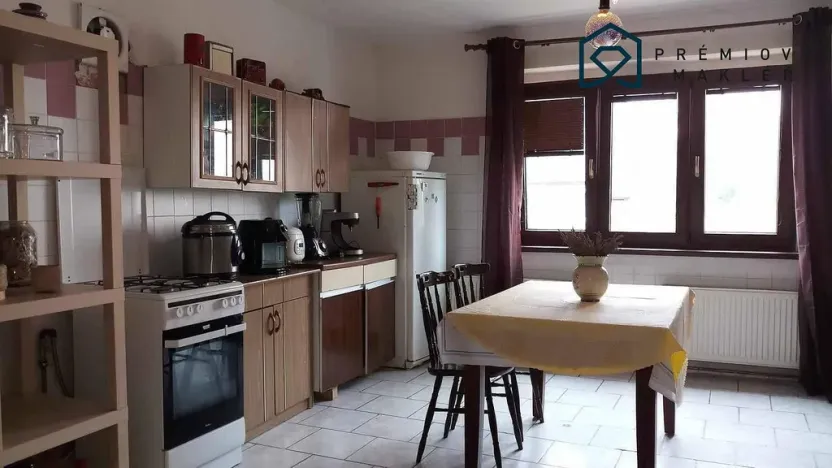 Prodej rodinného domu, Brandov, Rudé armády, 300 m2