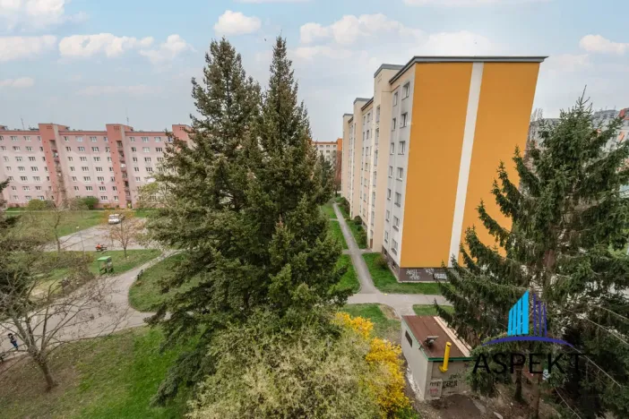 Prodej bytu 2+1, Praha - Malešice, Káranská, 53 m2