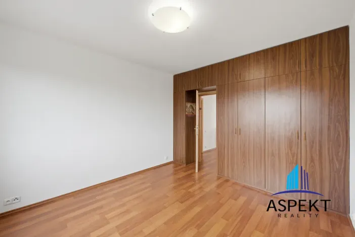 Prodej bytu 2+1, Praha - Malešice, Káranská, 53 m2