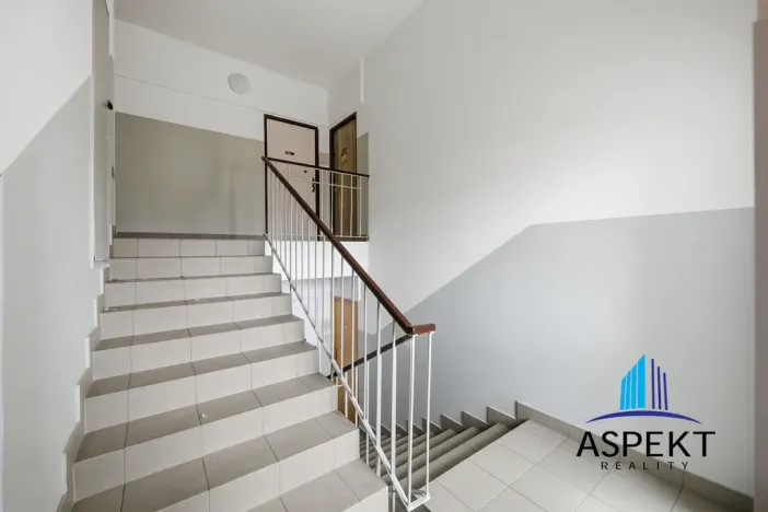 Prodej bytu 2+1, Praha - Malešice, Káranská, 53 m2