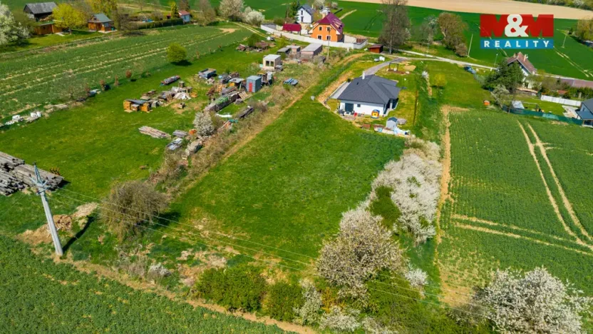 Prodej pozemku pro bydlení, Týn nad Vltavou - Hněvkovice na levém břehu Vltavy, 1869 m2