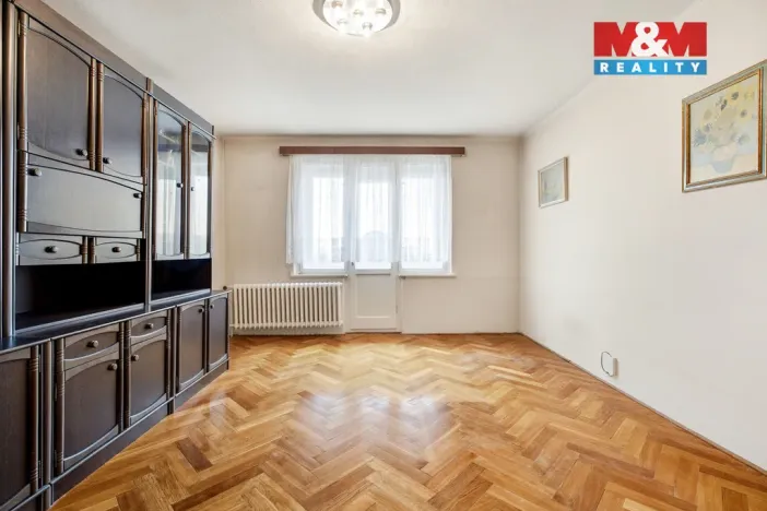 Prodej rodinného domu, Dobrovice, Komenského, 431 m2