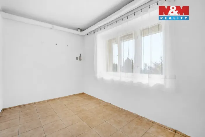 Prodej rodinného domu, Dobrovice, Komenského, 431 m2