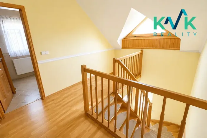 Prodej rodinného domu, Karlovy Vary, K Letišti, 250 m2