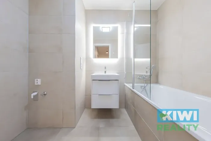 Pronájem bytu 2+kk, Ostrava, Důlní, 58 m2