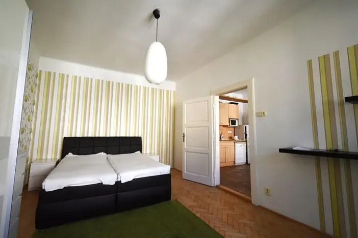 Pronájem bytu 2+kk, Praha - Vršovice, 63 m2