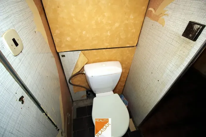 Prodej bytu 2+1, Klášterec nad Ohří, Jana Ámose Komenského, 68 m2