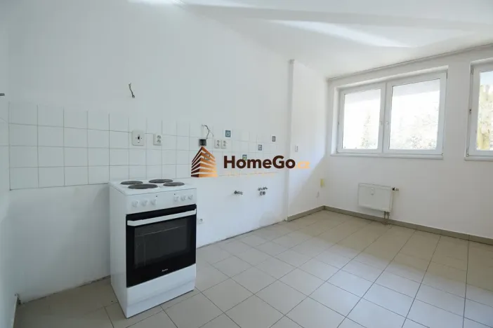 Pronájem bytu 1+kk, Praha - Troja, K Haltýři, 52 m2