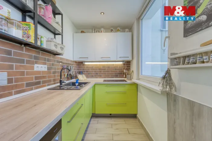 Prodej bytu 4+1, Plzeň - Severní Předměstí, Komenského, 79 m2