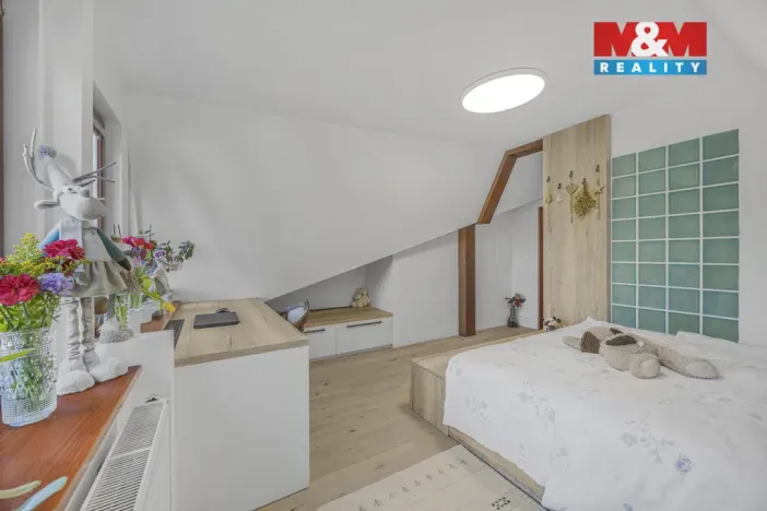 Prodej rodinného domu, Sulice - Želivec, Hlavní, 374 m2