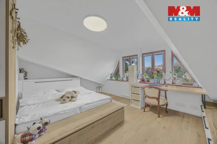 Prodej rodinného domu, Sulice - Želivec, Hlavní, 374 m2