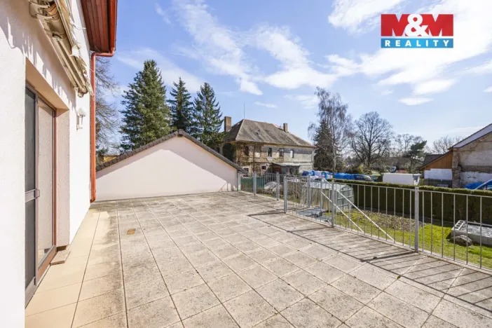 Prodej rodinného domu, Sulice - Želivec, Hlavní, 374 m2