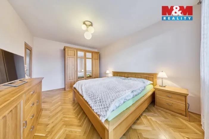 Prodej bytu 2+1, Hořice, Pod Lipou, 62 m2