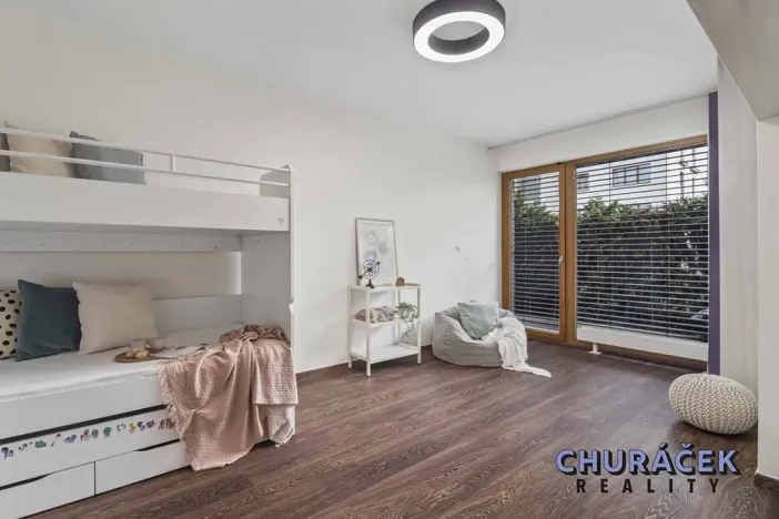 Prodej bytu 3+kk, Praha - Hrdlořezy, V třešňovce, 287 m2