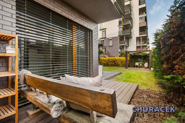 Prodej bytu 3+kk, Praha - Hrdlořezy, V třešňovce, 287 m2