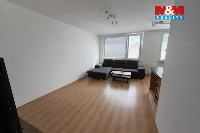 Pronájem bytu 2+1, Louny, Školní, 63 m2