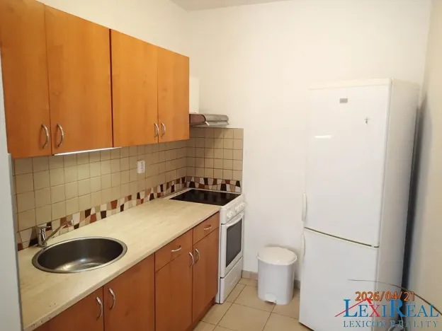 Pronájem bytu 2+kk, Kladno, Vít. Nezvala, 43 m2