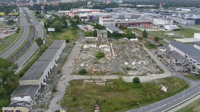 Prodej komerčního pozemku, Ostrava, Výškovická, 28014 m2