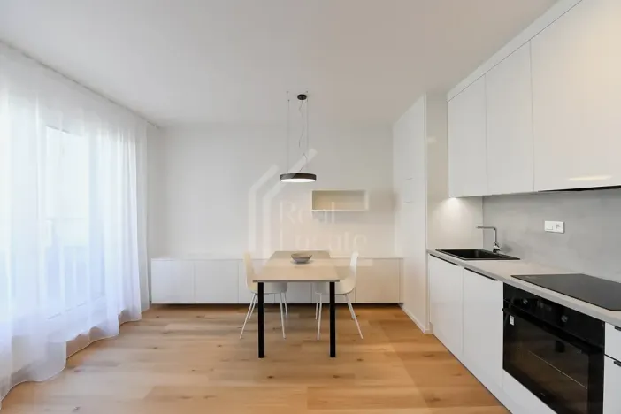 Pronájem bytu 1+kk, Praha - Kamýk, Hodkovická, 30 m2