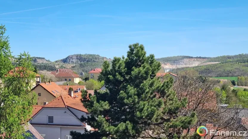 Prodej bytu 2+1, Tmaň, 42 m2