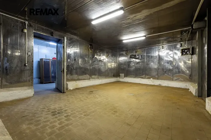 Prodej skladu, Hořovice, nábřeží Hynka Šlosara, 4000 m2