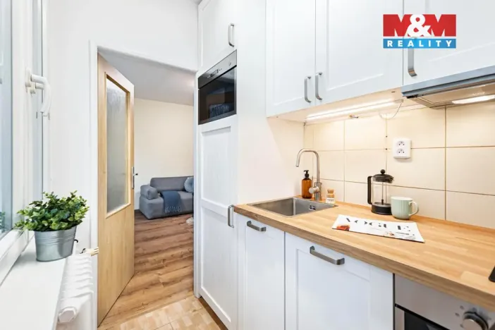 Pronájem bytu 1+1, Praha - Střížkov, Varnsdorfská, 26 m2