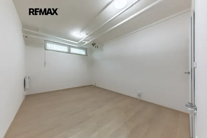 Prodej bytu 1+kk, Praha - Střížkov, Děčínská, 23 m2