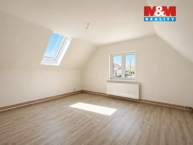 Prodej rodinného domu, Brodce, Hluboká, 150 m2