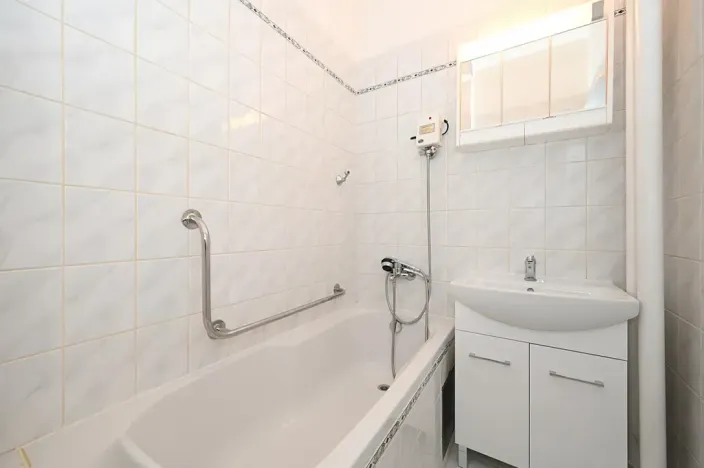 Pronájem bytu 2+1, Praha - Žižkov, Křivá, 50 m2