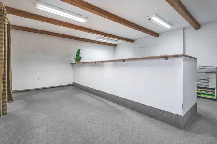 Prodej obchodního prostoru, Kolín, Roháčova, 340 m2