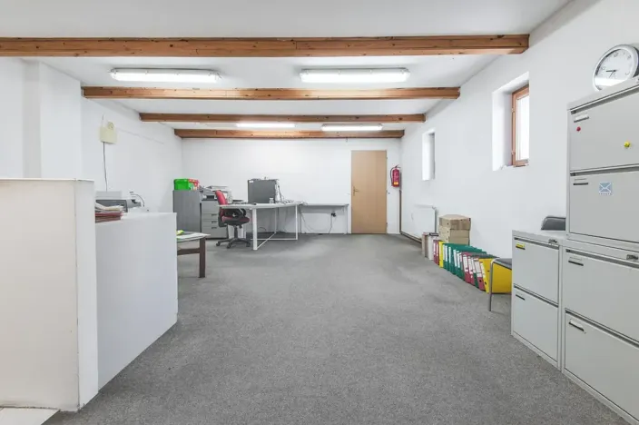 Prodej obchodního prostoru, Kolín, Roháčova, 340 m2