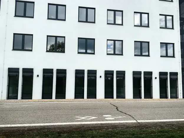 Pronájem kanceláře, Praha - Letňany, Beranových, 102 m2