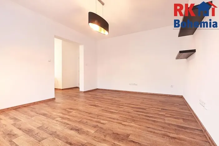 Pronájem bytu 4+1, Praha - Žižkov, Na Jarově, 122 m2