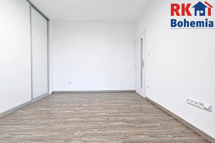 Pronájem bytu 4+1, Praha - Žižkov, Na Jarově, 122 m2