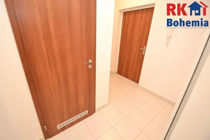 Pronájem bytu 2+kk, Praha - Háje, Loosova, 54 m2