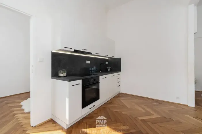 Prodej bytu 2+kk, Znojmo, Havlíčkova, 61 m2