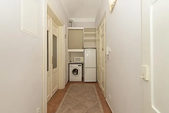 Pronájem bytu 2+kk, Praha - Vršovice, Orelská, 60 m2