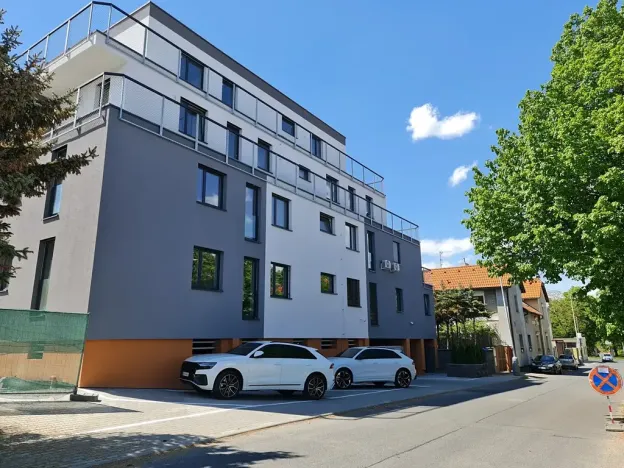 Pronájem bytu 3+kk, Kladno, Vrchlického, 82 m2