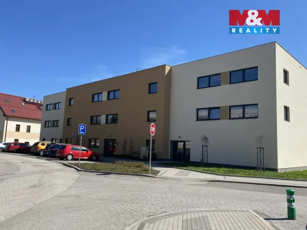 Prodej bytu 2+kk, Lázně Bělohrad, Zámecká, 46 m2
