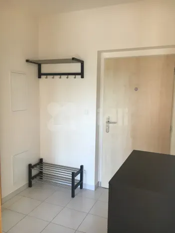 Pronájem bytu 2+kk, Praha - Hloubětín, Nademlejnská, 47 m2