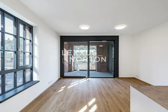 Pronájem bytu 3+kk, Praha - Smíchov, Nádražní, 92 m2