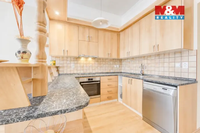 Prodej bytu 4+kk, Mariánské Lázně, Husova, 90 m2