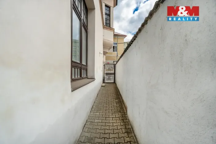 Prodej činžovního domu, Bílina, Seifertova, 680 m2