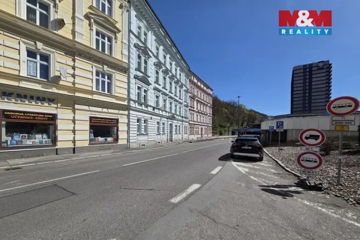 Pronájem bytu 3+1, Karlovy Vary, I. P. Pavlova, 80 m2