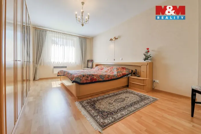 Prodej rodinného domu, Plzeň, Do Luk, 260 m2