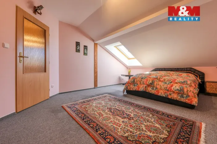 Prodej rodinného domu, Plzeň, Do Luk, 260 m2