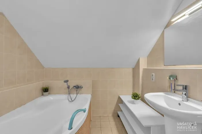 Prodej rodinného domu, Hradec Králové, 109 m2