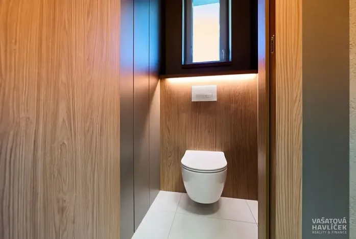 Pronájem obchodního prostoru, Hradec Králové, Víta Nejedlého, 400 m2